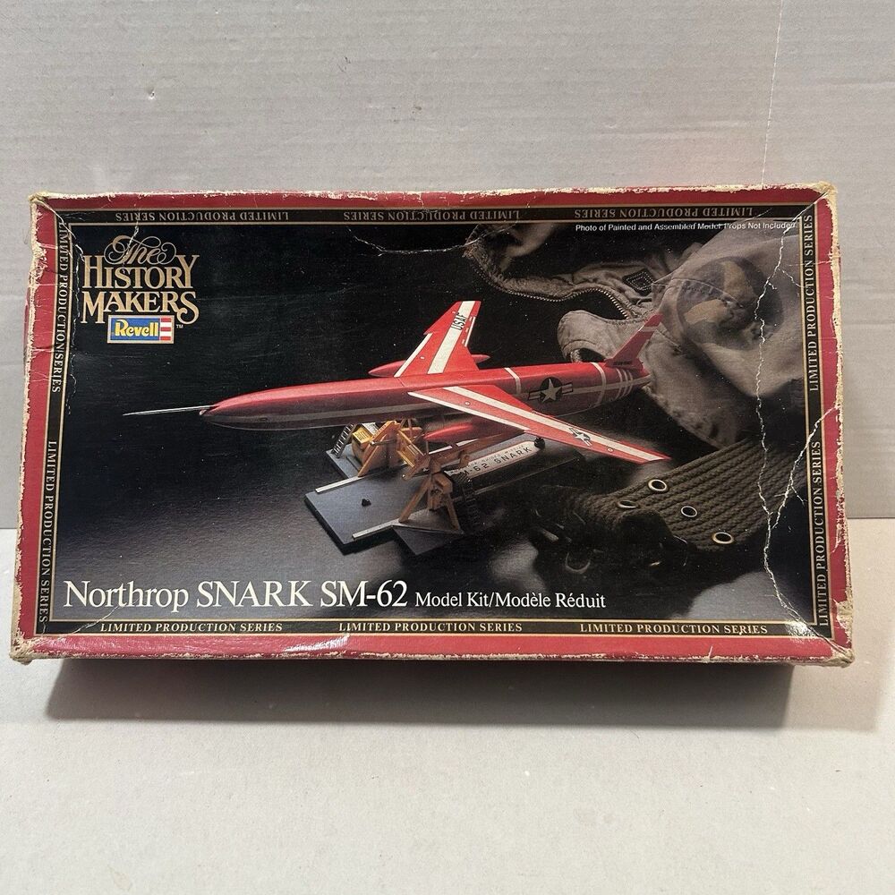 REVELL Vintage 1982 NORTHRUP SNARK SM-62 ORIGINAL S-KIT